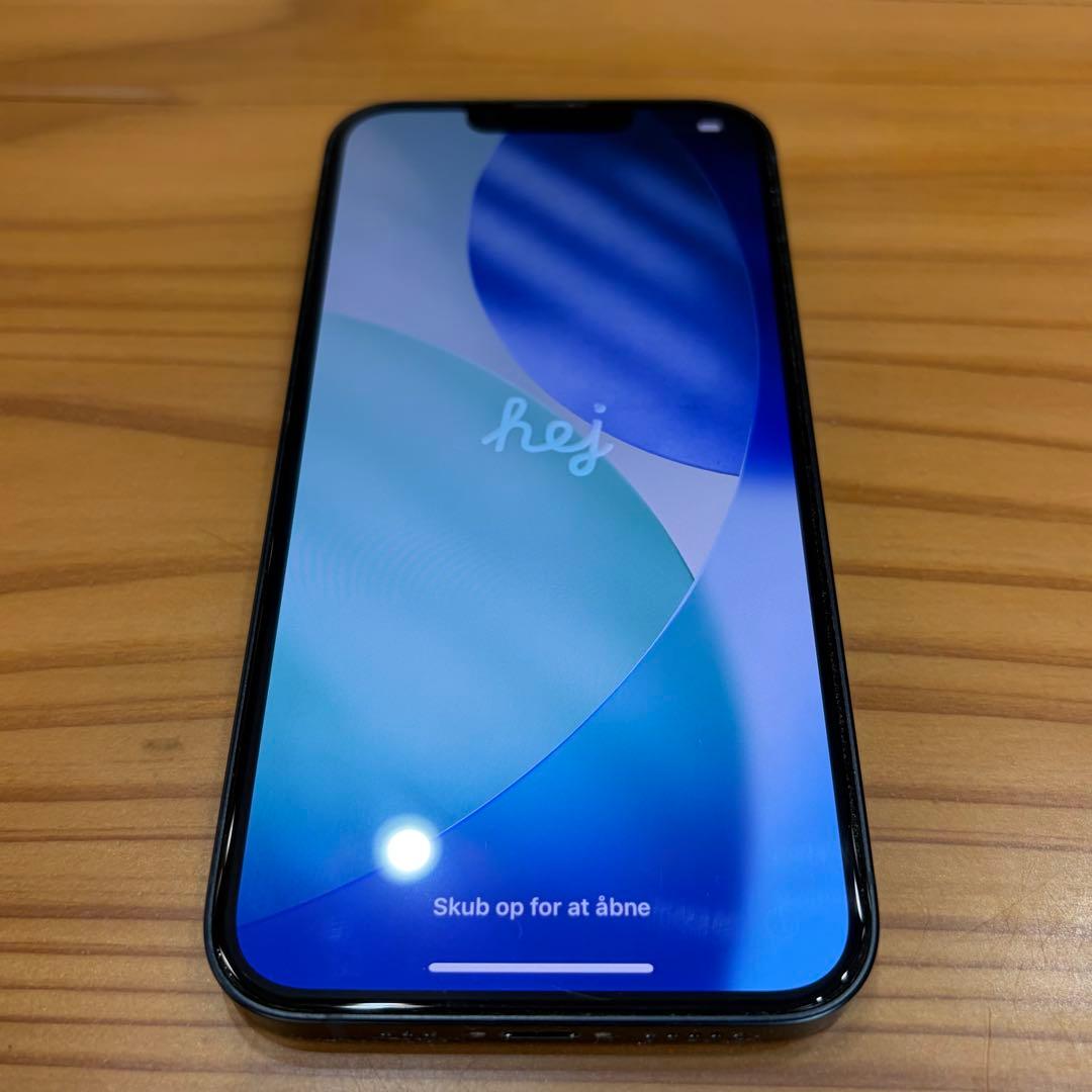 Apple iPhone 13 本体　128GB SIMフリー