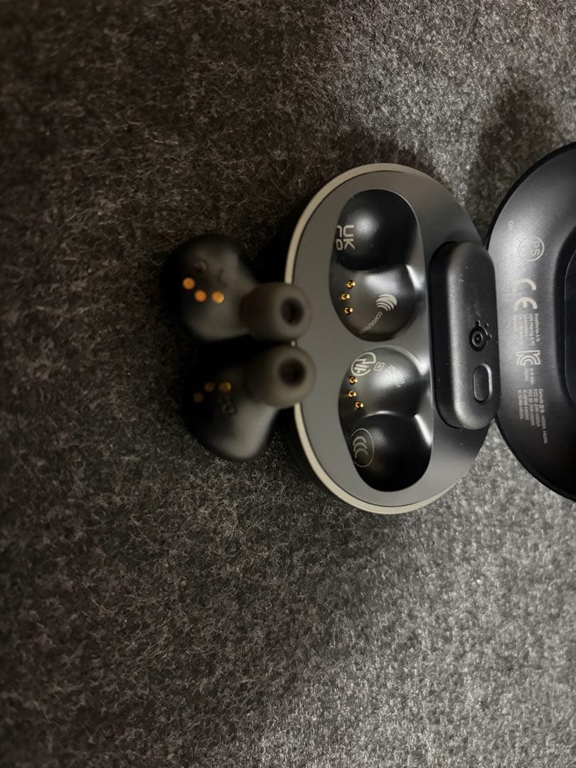 SteelSeries Arctis Gamebuds ワイヤレスイヤホン