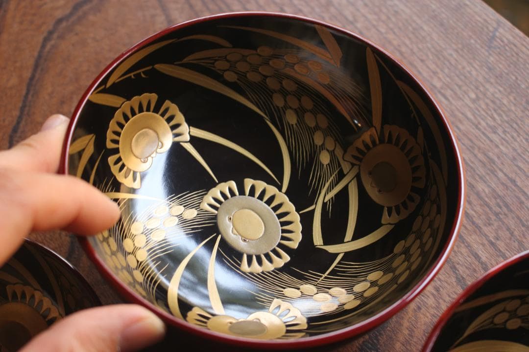 保管小傷のみ！深みある糸目紅溜塗に極上稲穂福来雀蒔絵のお椀2点（検輪島塗雑煮椀