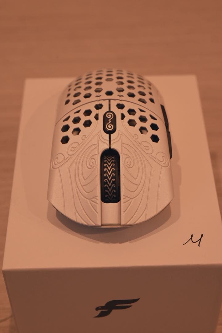 マウス・トラックボール Finalmouse Starlight12 Pegasus Medium