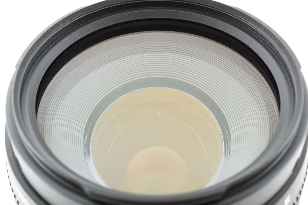 美品　フルサイズ対応　Canon EF 75-300㎜ 1:4-5.6Ⅲ