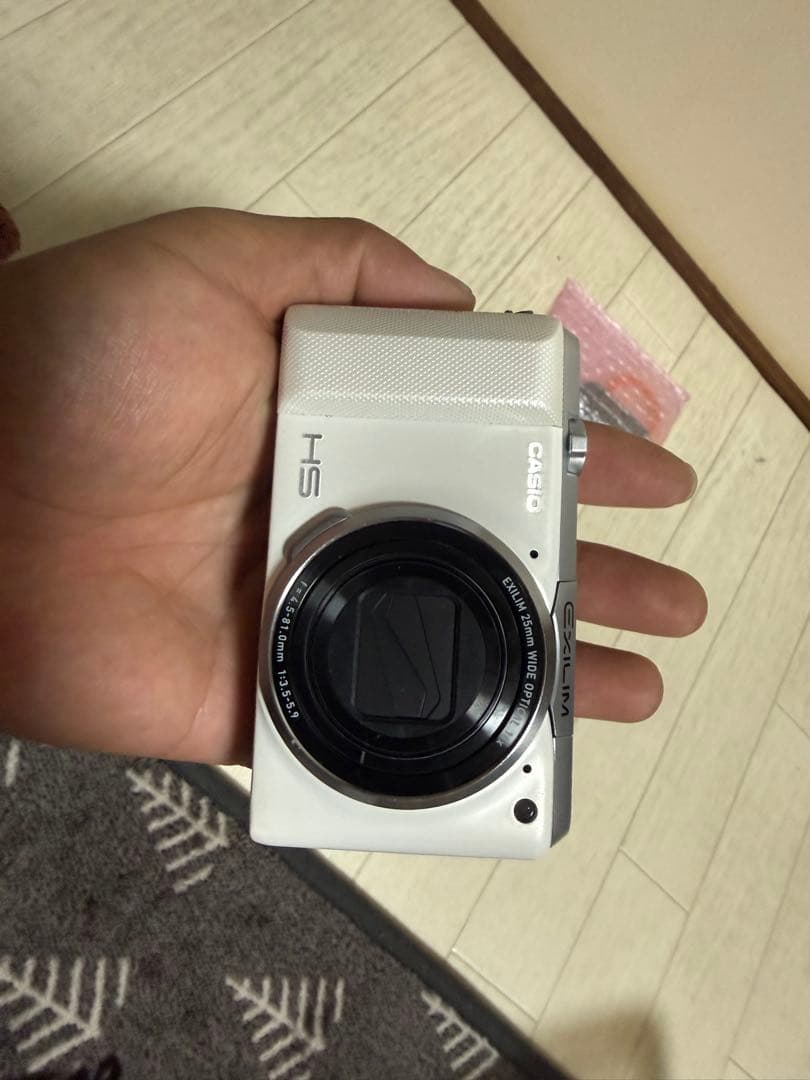⭐️美品⭐️CASIO EX-ZR850 デジタルカメラ　ホワイト