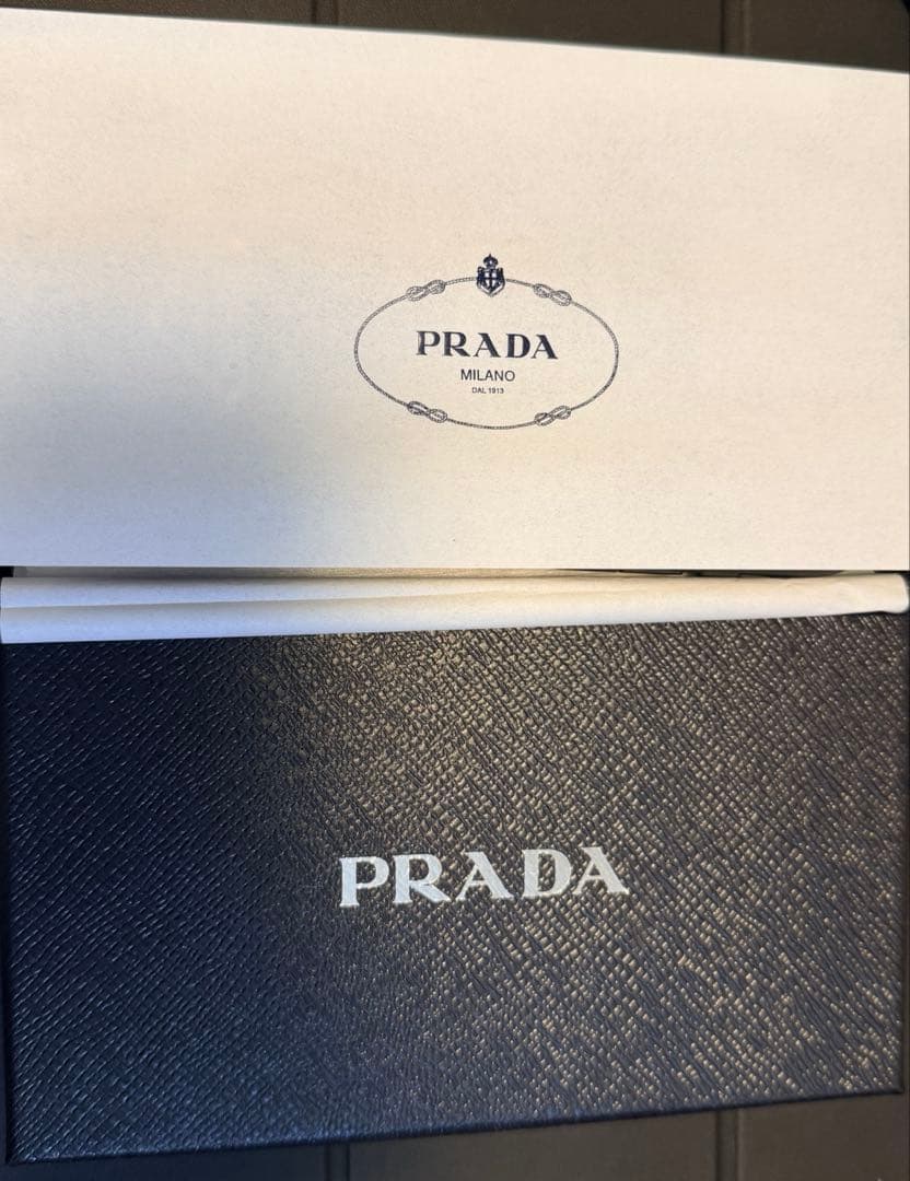 PRADA ブラック　iPhon15ProMax ケース