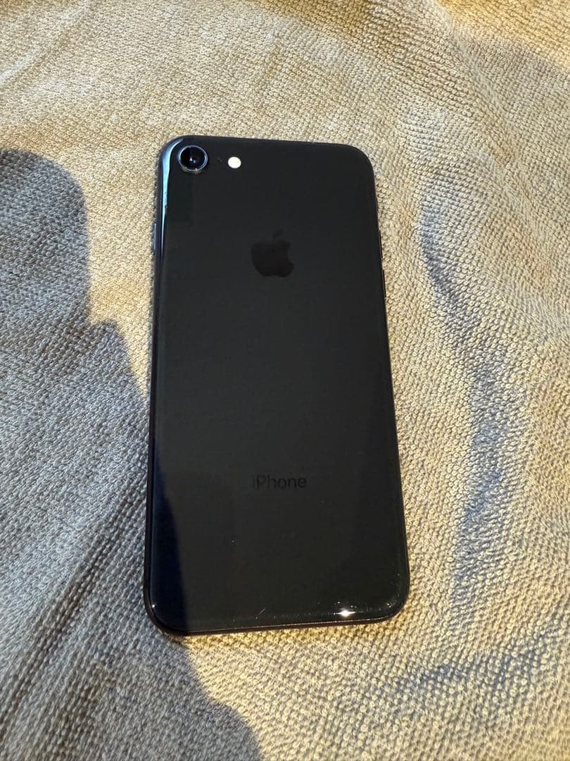 Apple iPhone 8 スペースグレイ　256GB