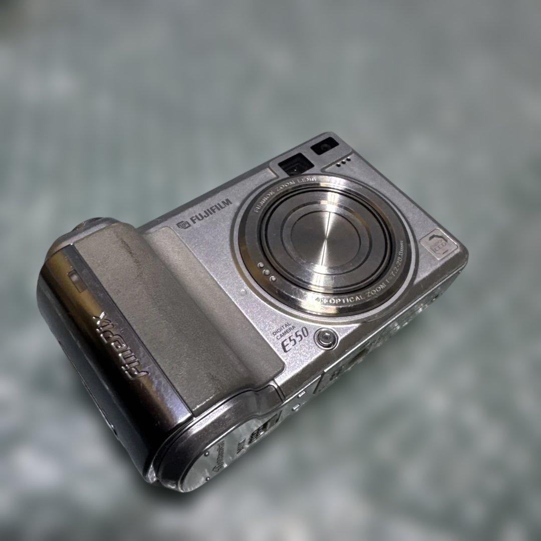 【動作品】Fujifilm FinePix E550 カメラ