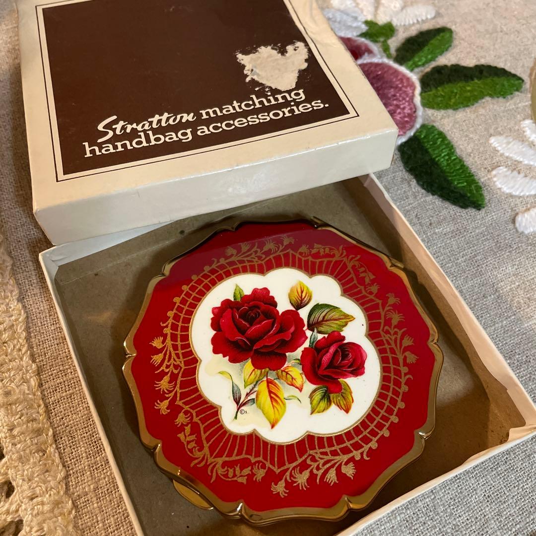 Stratton ヴィンテージ パウダー コンパクト ミラー 赤い薔薇
