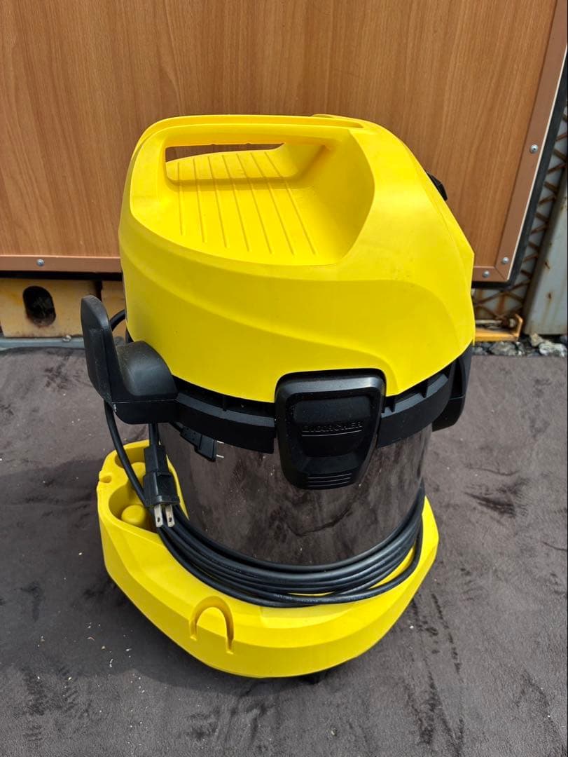 ケルヒャー乾湿両用バキュームクリーナー WD3.310M