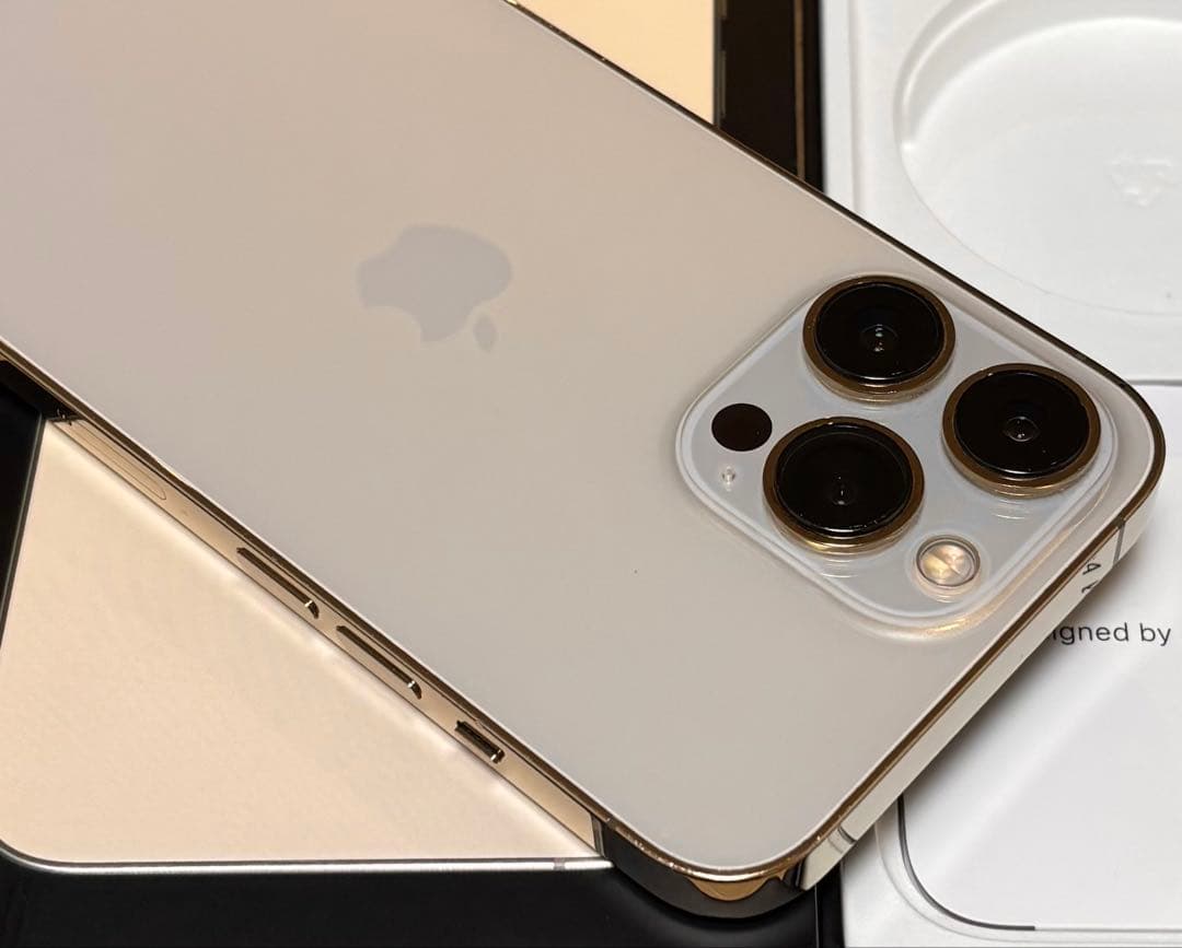 【美品】iPhone 13 PRO 256GB ゴールド　SIMフリー　本体