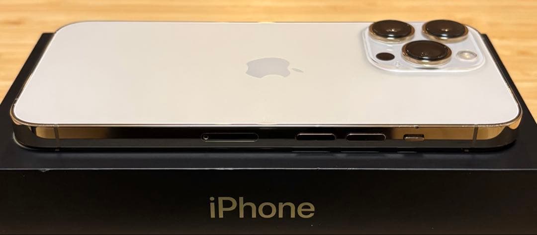 【美品】iPhone 13 PRO 256GB ゴールド　SIMフリー　本体