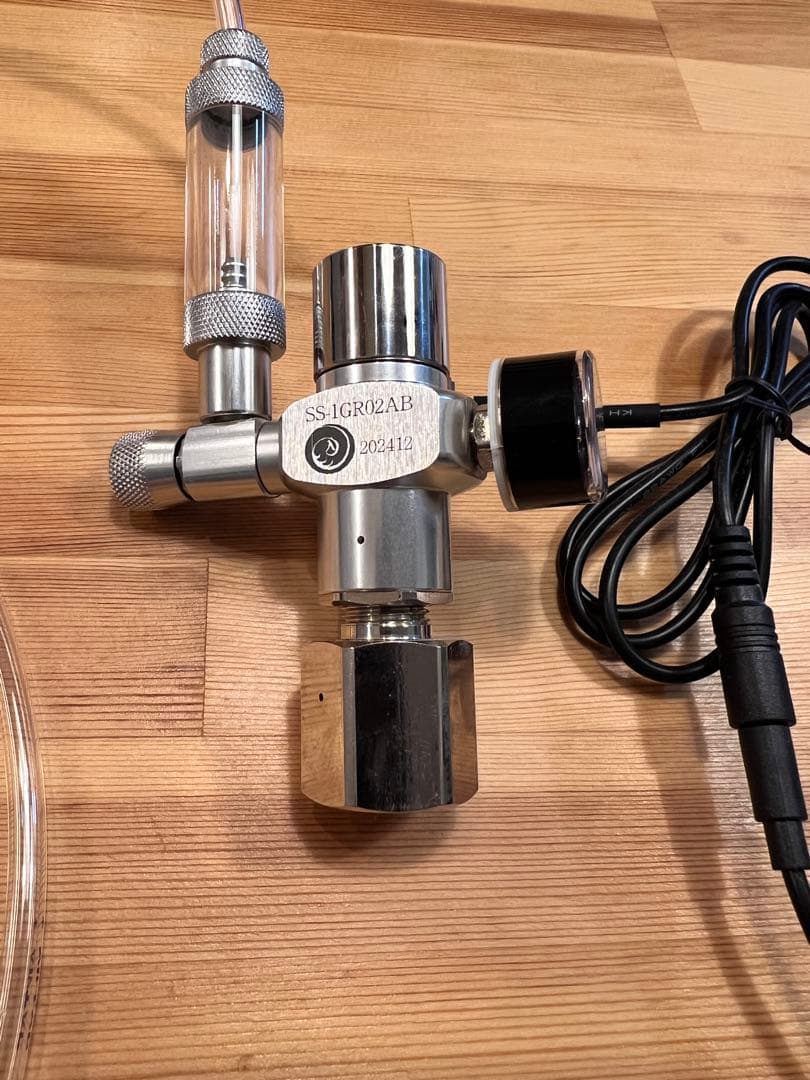 クリスタルアクア CO2レギュレーターSS-1GR02AB フルセット　水草育成
