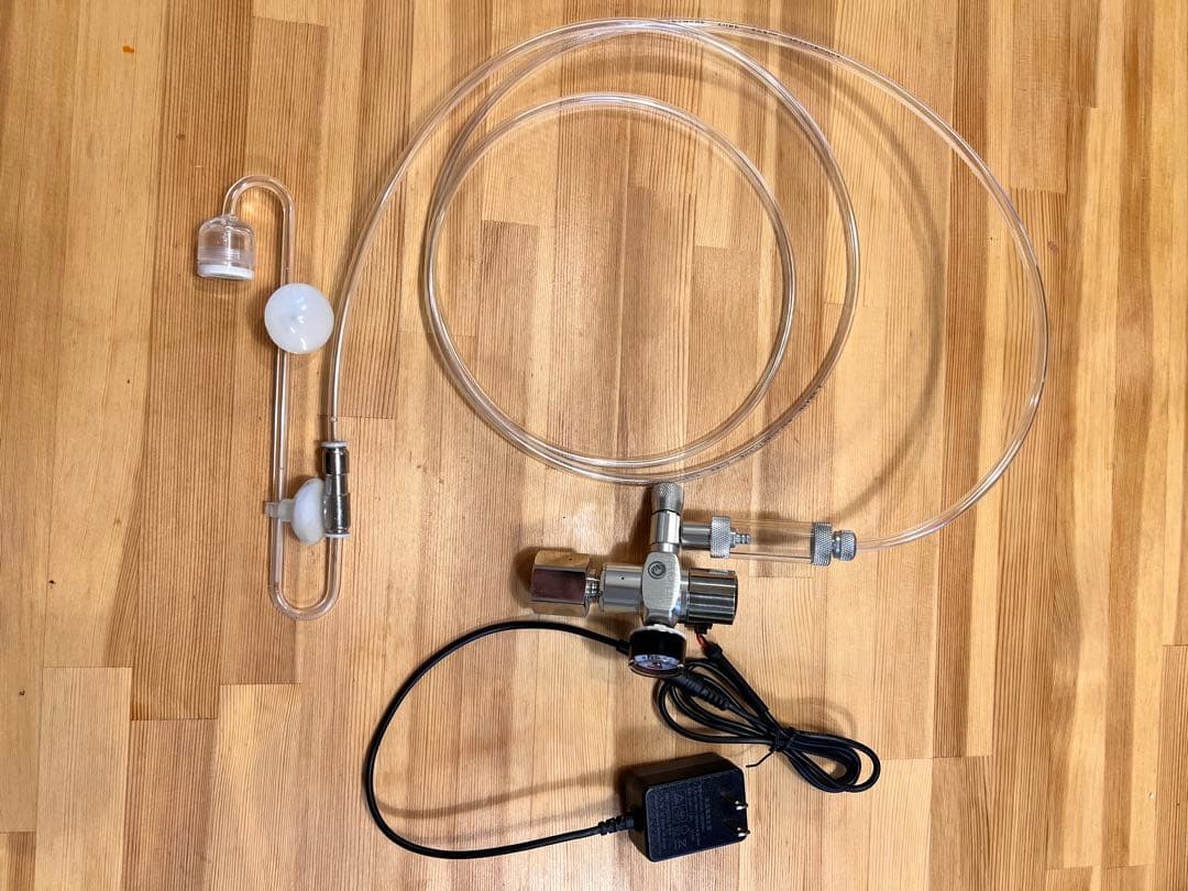 クリスタルアクア CO2レギュレーターSS-1GR02AB フルセット　水草育成