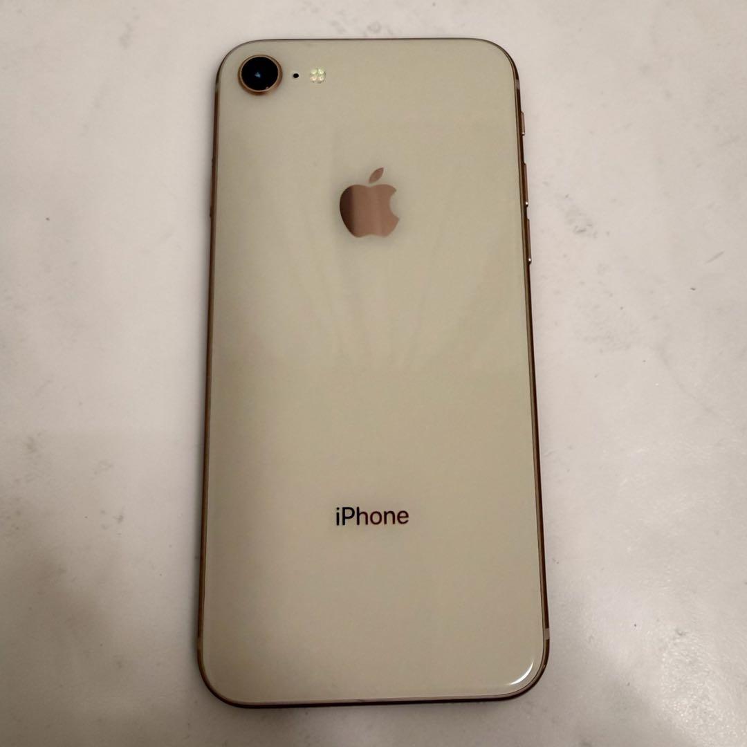 iPhone8 ゴールド　64G 超美品　　843