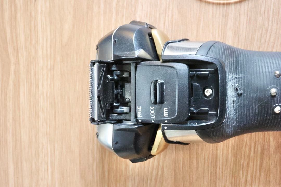 Panasonic メンズシェーバー 5枚刃 シルバー調 ES-LV9B-S