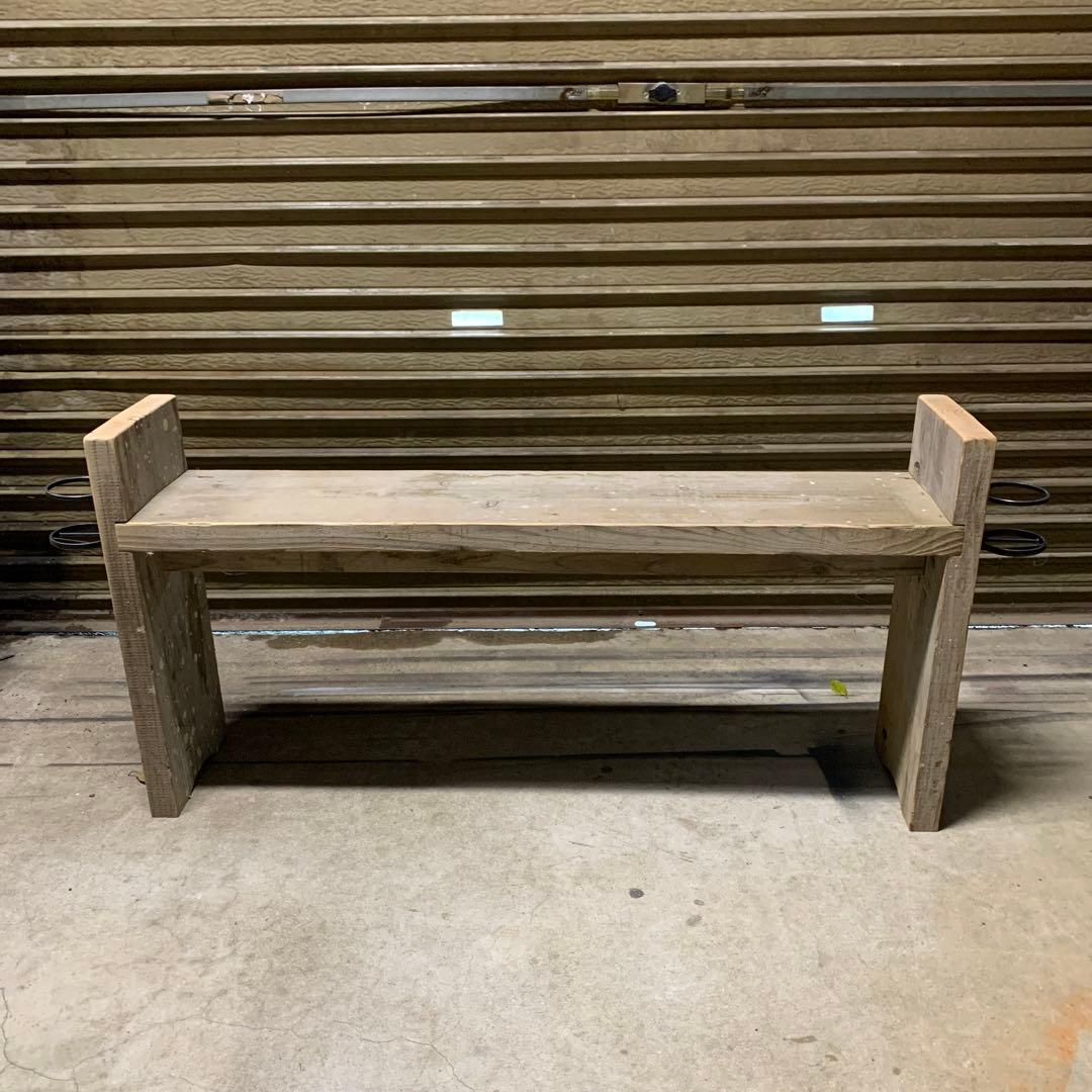 木製ベンチ