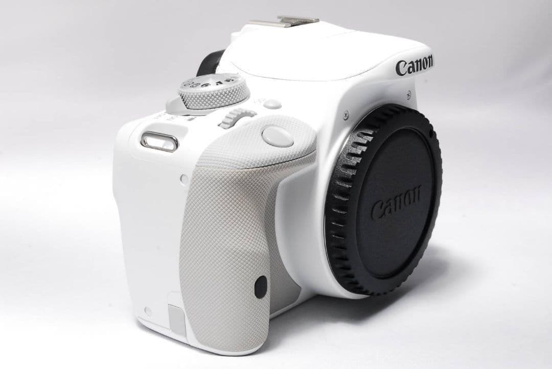 【決算セール】Canon Kiss X7 ホワイト 新品級 白色 希少 入学式