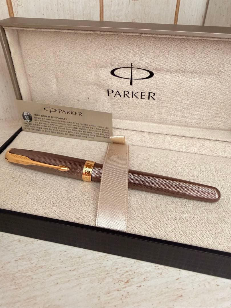 PARKER 万年筆 グレージュ　ゴールド