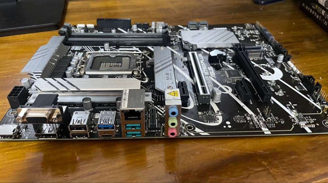 さ*ち様 ASUS B760-PLUS マザーボード