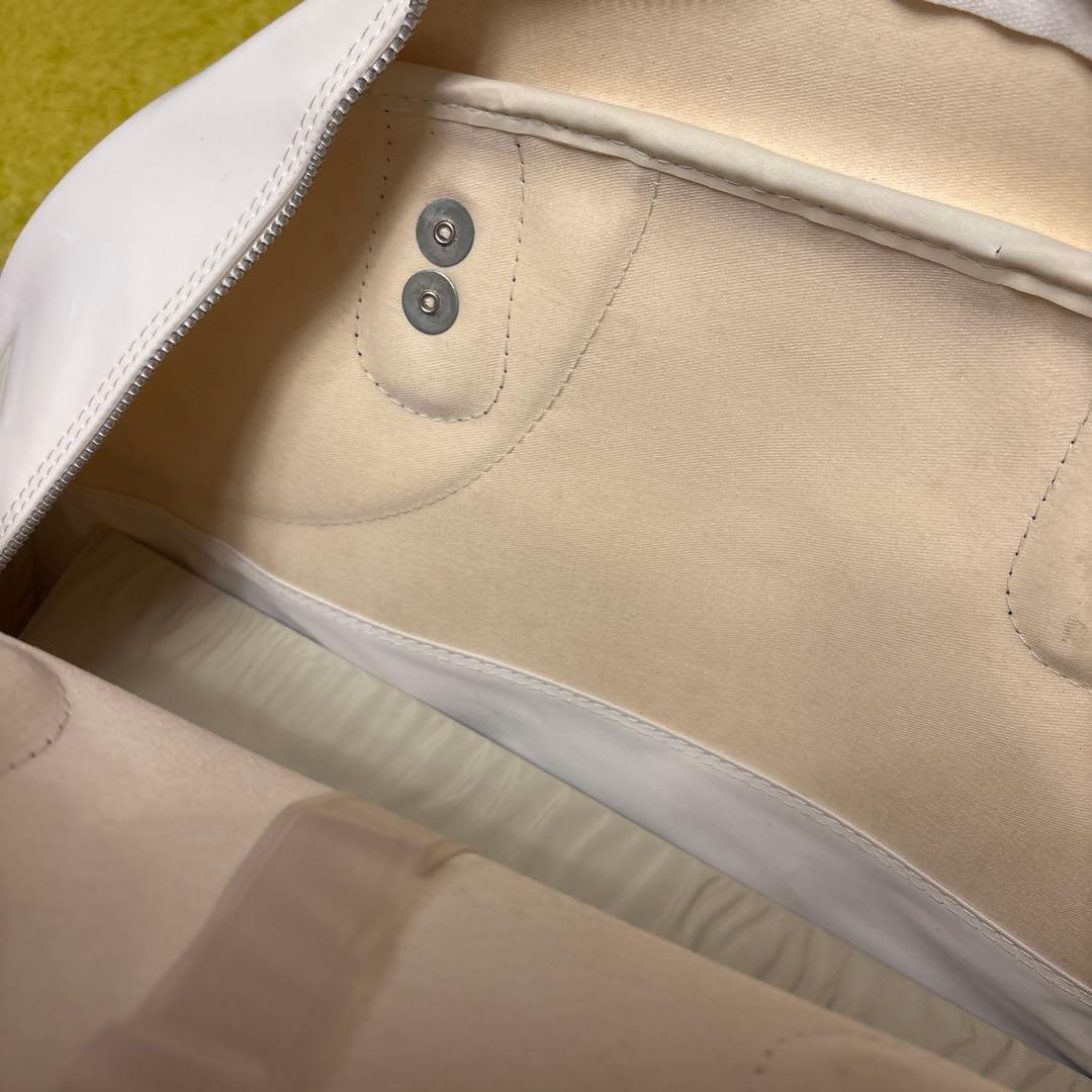 PUMA 昭和レトロボストンバッグ ホワイト/ネイビー