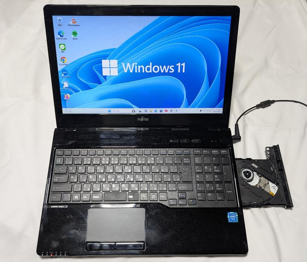 【美品】Lifebook Win11、大画面、オフィス、テレビ会議、DVD鑑賞可