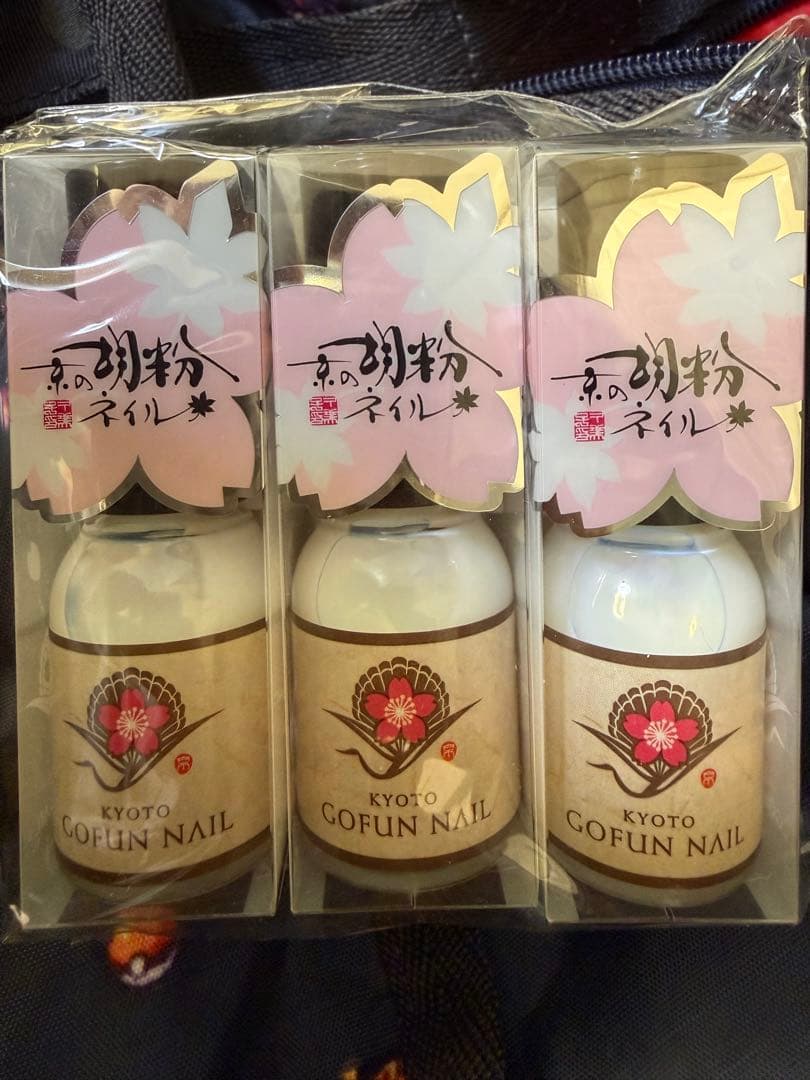 【シロクマ】胡粉ネイルカラーセット 28本入り＋３本
