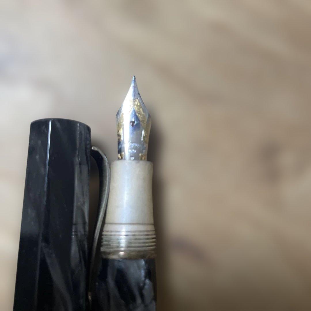 Montegrappa モンテグラッパ　万年筆