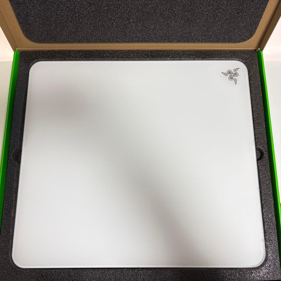 Razer Atlas White ガラスマウスパッド