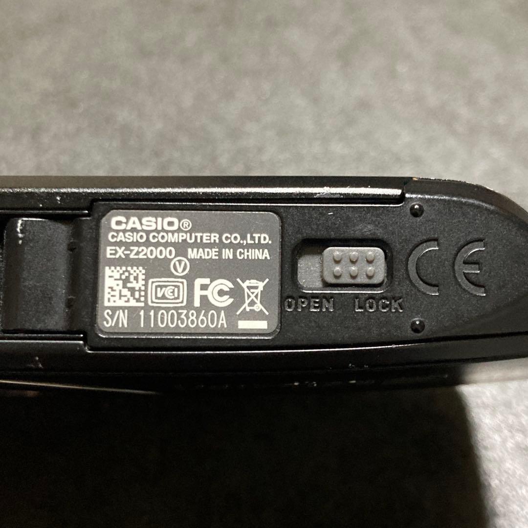 デジタルカメラ CASIO EXILIM EX-Z2000