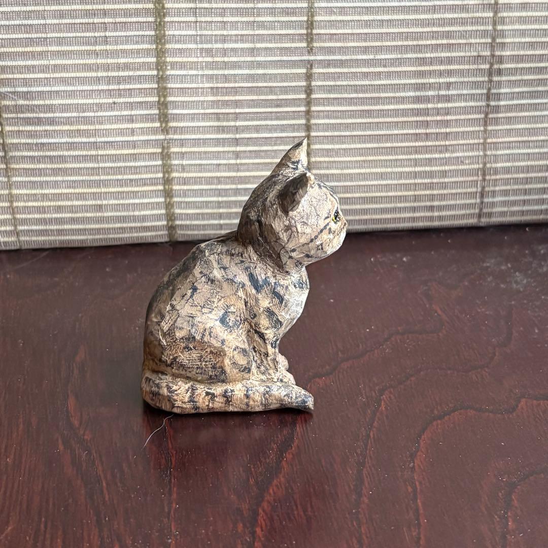 木彫　茶トラ猫　（名刺立て付き）