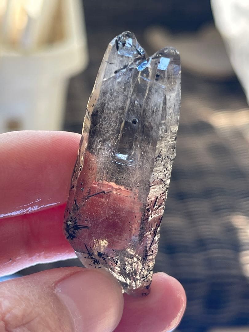 在庫整理特価 ベトナム産 ・スモーキークォーツ トルマリン入り結晶37点セット