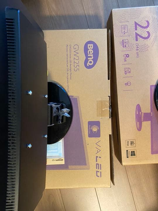 ディスプレイ・モニター本体 3 BenQ monitors. 22 inch x2 24 inch x1