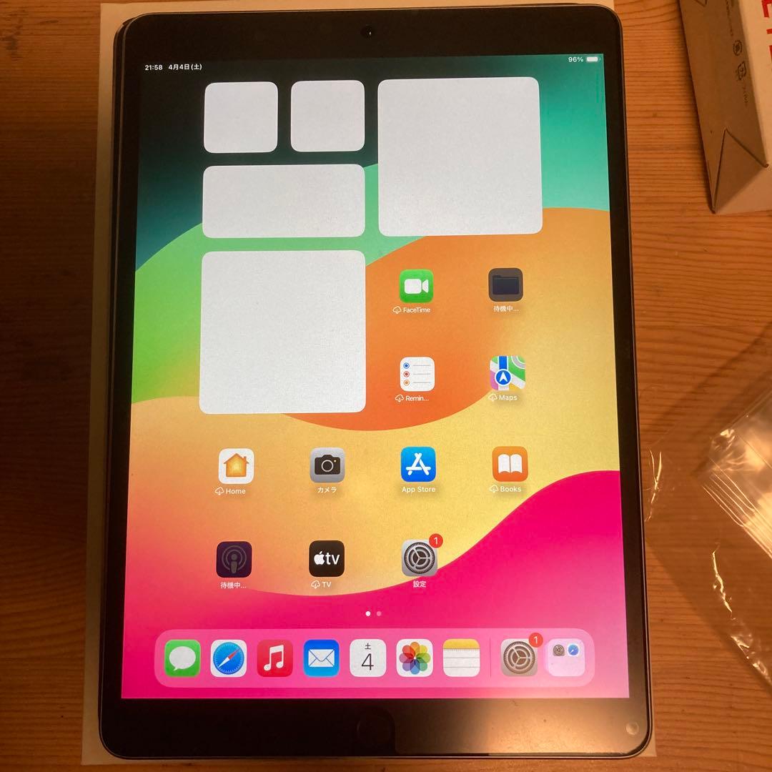 iPad Pro (10.5インチ) 256GBとsmart Keyboard
