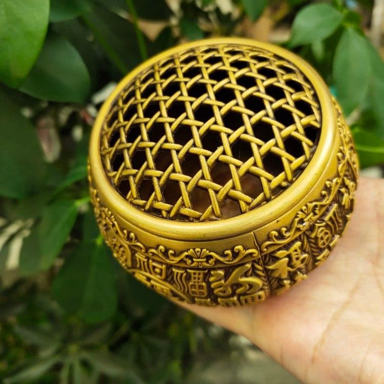 真鍮レリーフ百福網蓋薫香炉置物です 美術品