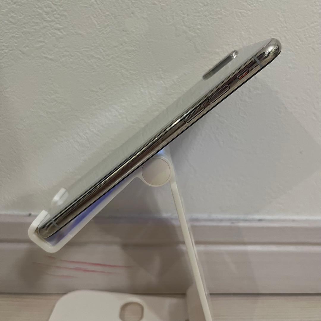 Apple iPhone Xs シルバー 本体 256GB SIMフリー 美品