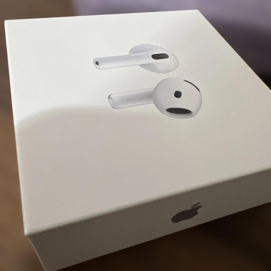 アップル(Apple)MXP63J/ AirPods4ワイヤレスイヤホン