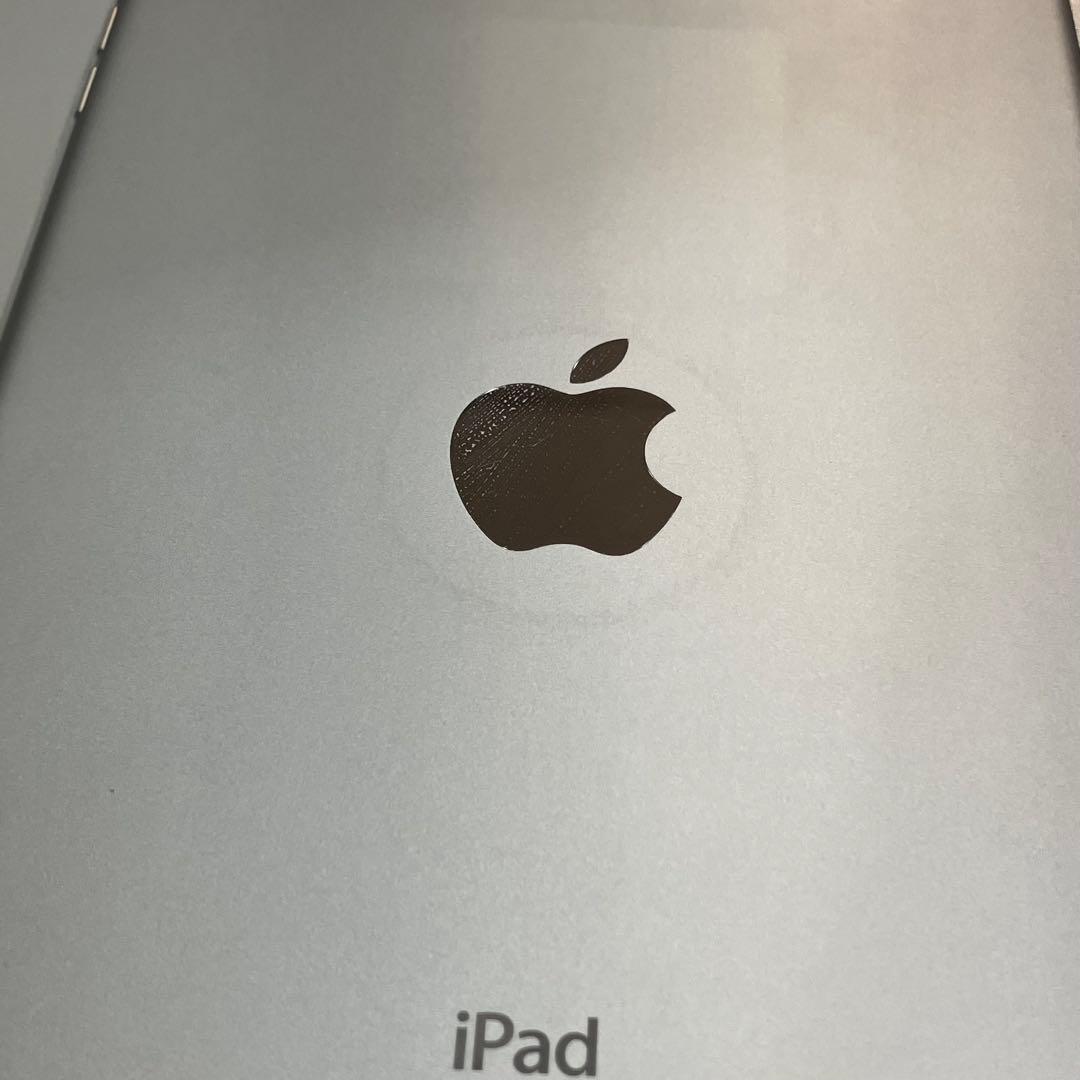 iPad mini 4 Wi-Fi + Cellular シルバー 16GB