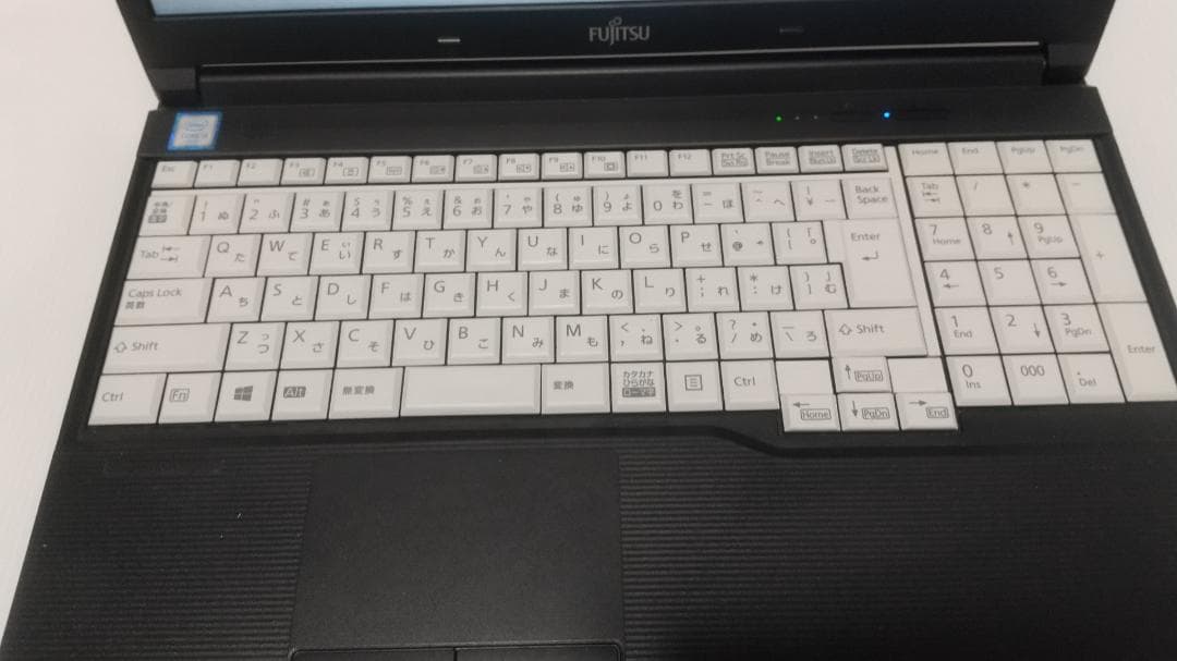 富士通 LIFEBOOK A576/RX　15.6インチ
