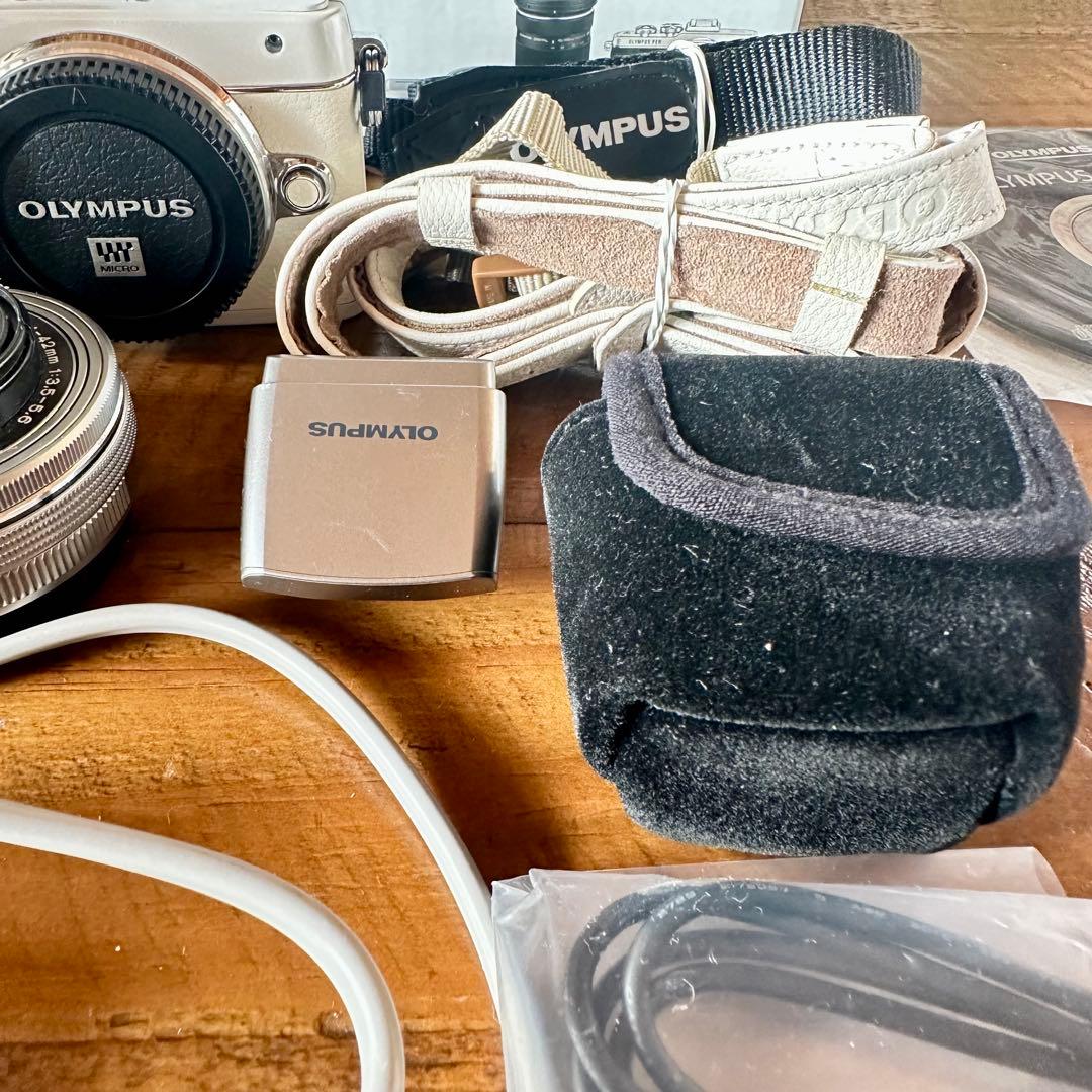 【オリンパス】OLYMPUS PEN E-PL7 ホワイト