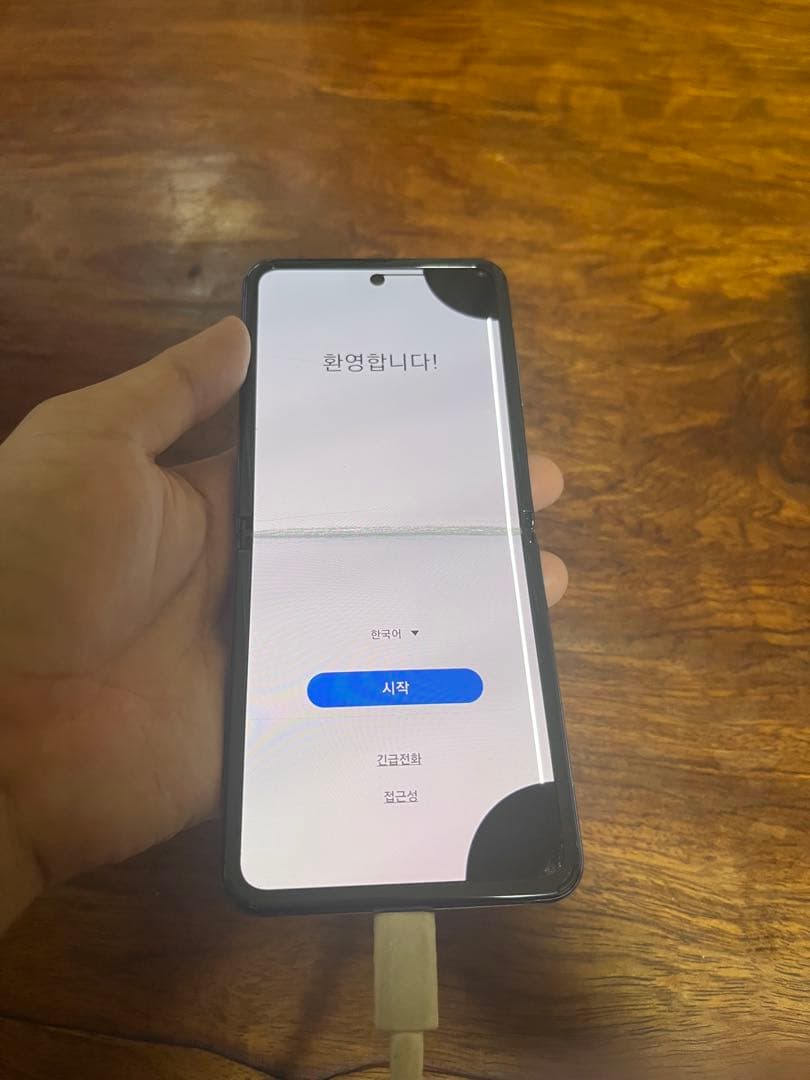 ジャンク品Galaxy Z Flip 韓国版SM-F700N 海外SIMフリー