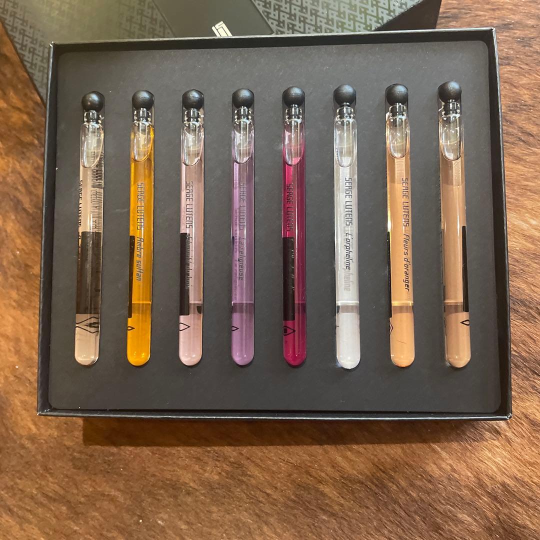 お値下げしました。断捨離です。Serge Lutens 香水 8本セット