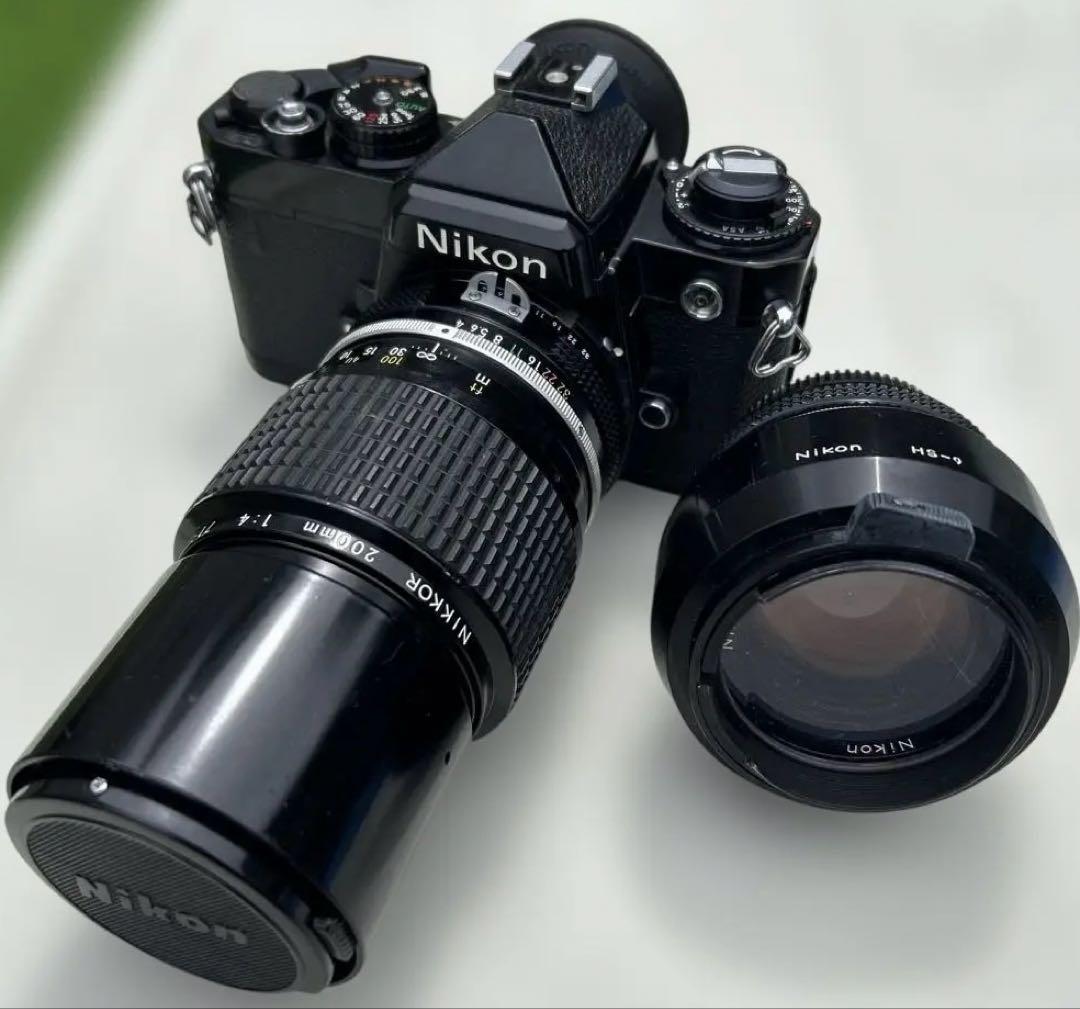 Nikon FE 一眼レフ Nikkor 200mm50mm 1.4レンズ付き