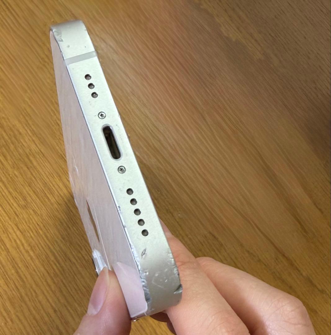 iPhone13 背面割れ128GB