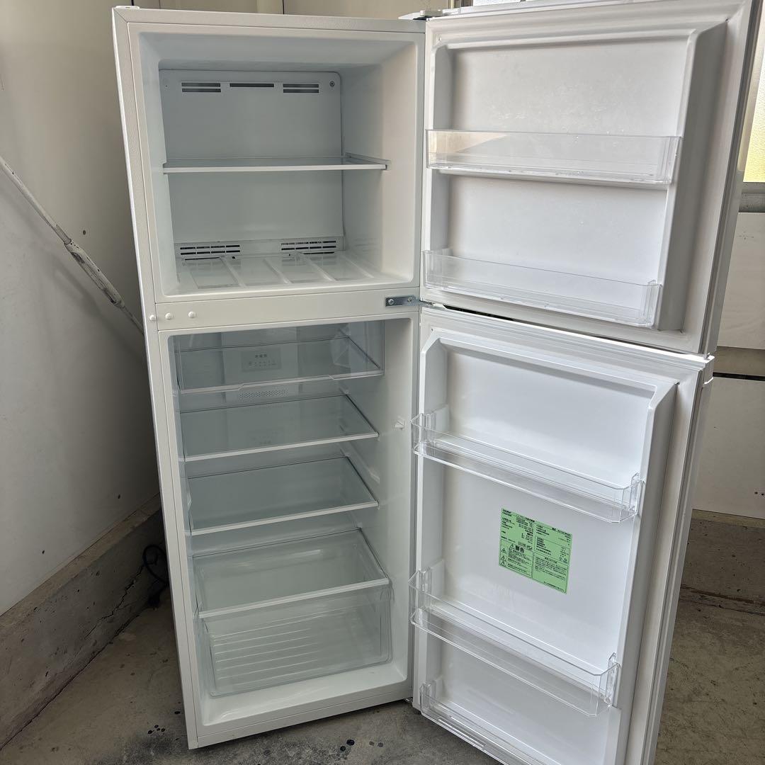 comfee ノンフロン冷凍冷蔵庫 236L RCT251WH(E) 2ドア