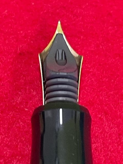 未使用品 パイロット万年筆 カスタム74 ダークグリーン 14k EF 即日配送