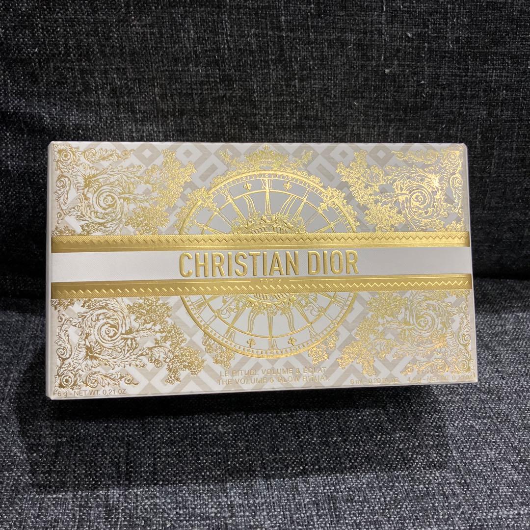 Dior  4点セット　ホリデー ナチュラル グロウ セット　クリスマスコフレ