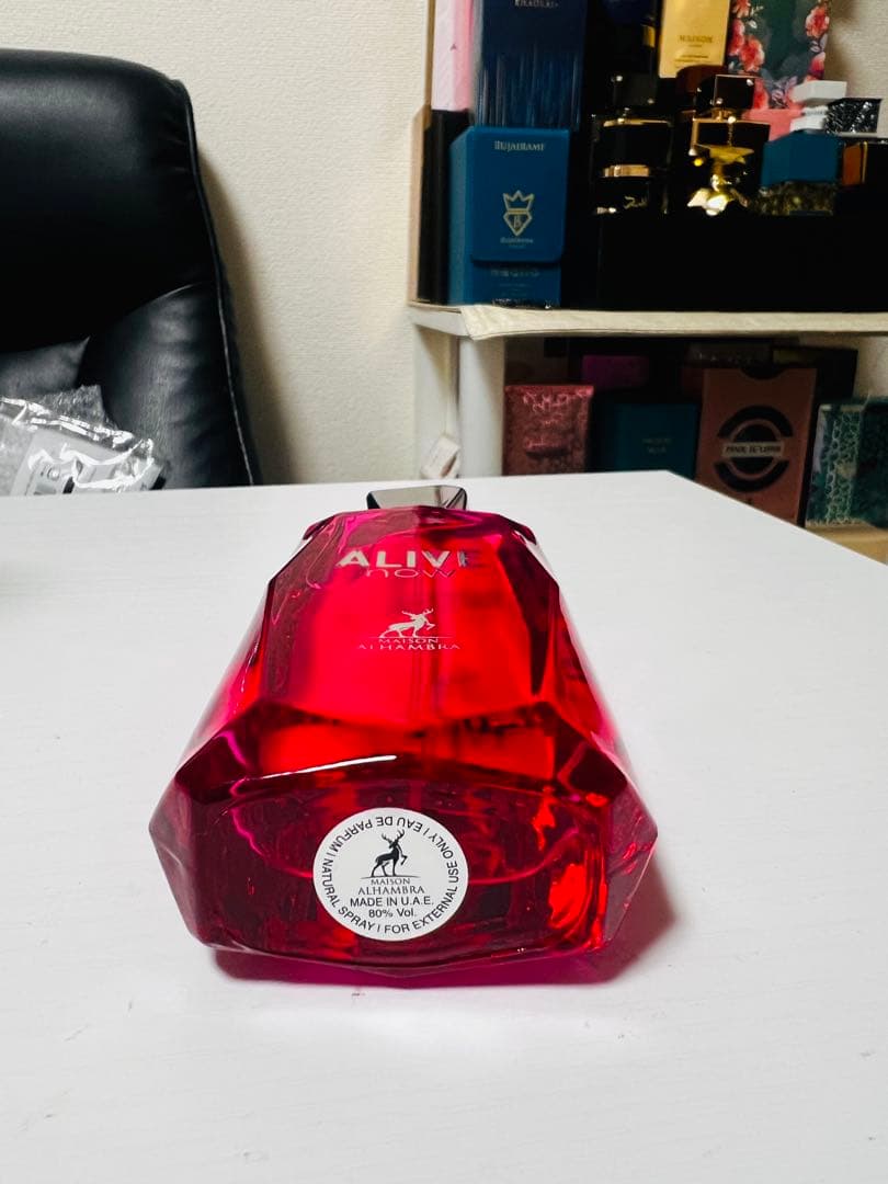 ドバイ香水ALIVE now EDP 100ml