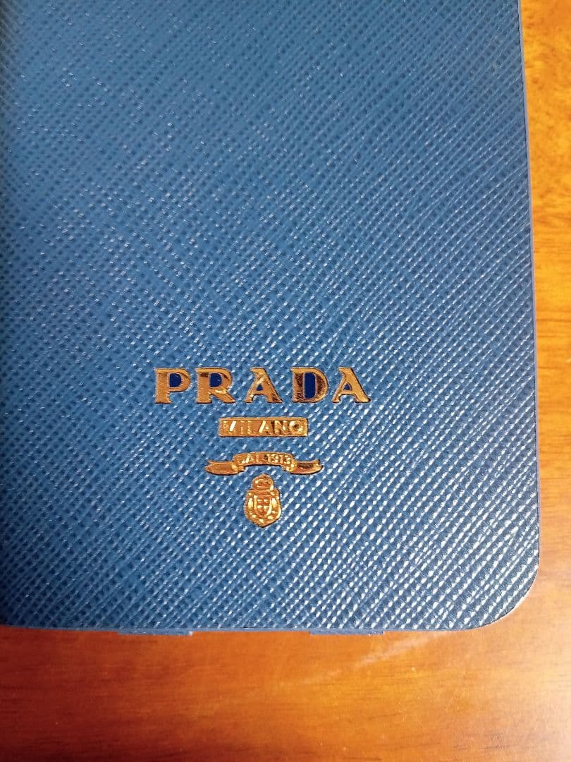 【新品未使用】PRADA 手帳型ケース iPhoneX/XS ブルー