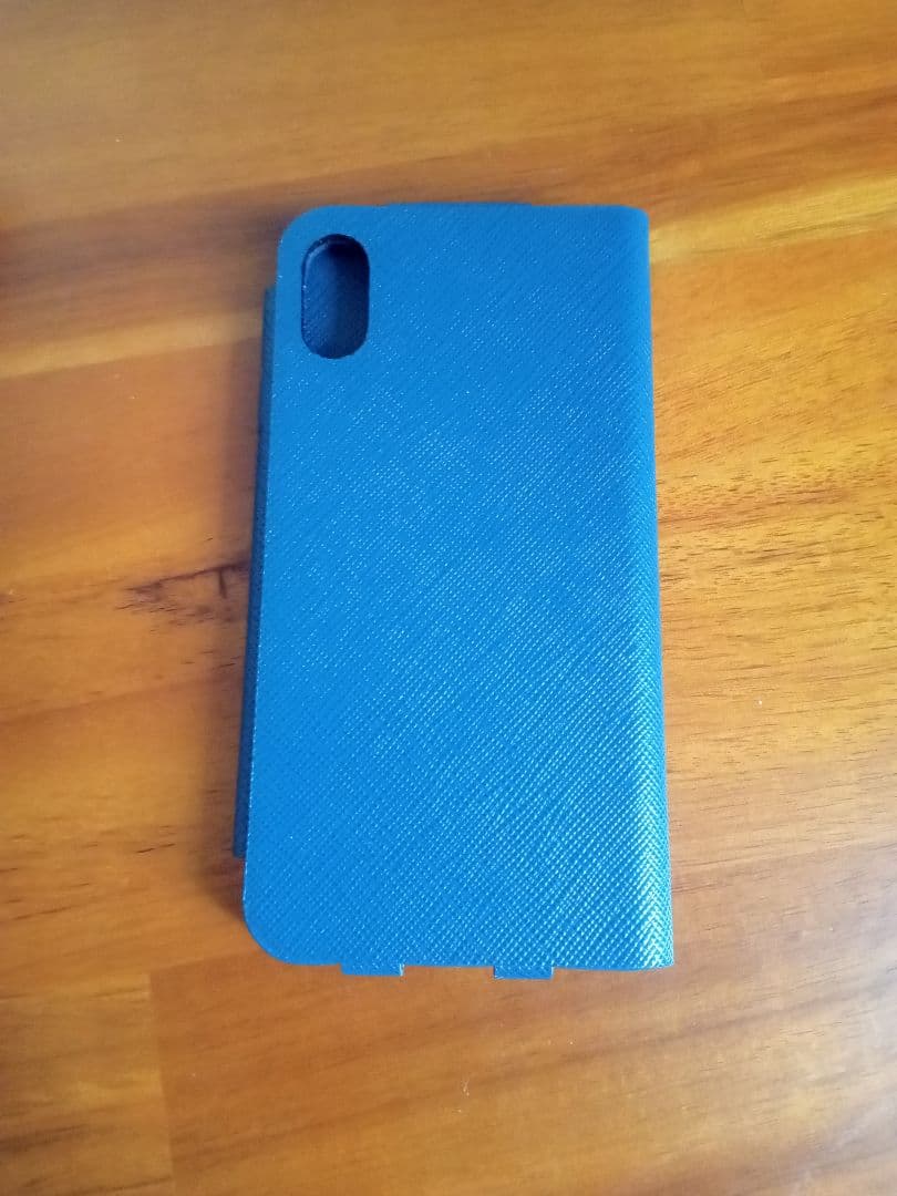 【新品未使用】PRADA 手帳型ケース iPhoneX/XS ブルー