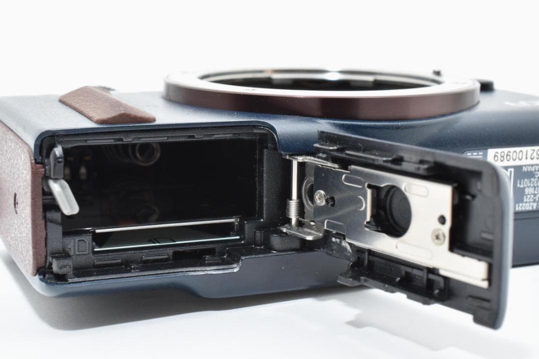 デジタルカメラ Canon EOS M2 Mirrorless Camera body