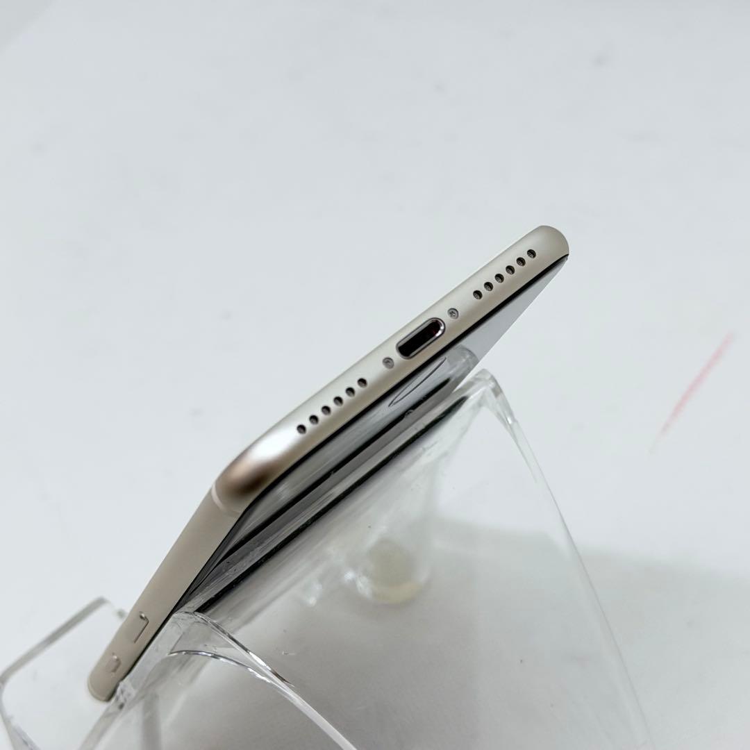 極美品 iPhone Se第3世代(Se3)256GBスターライト