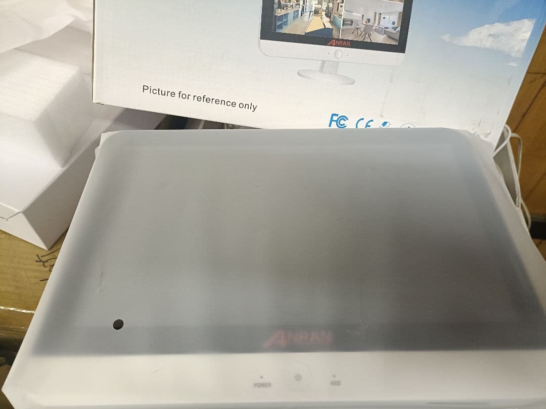 防犯カメラ4台セット　モニター付き　WiFi 1TBハードディスク内蔵